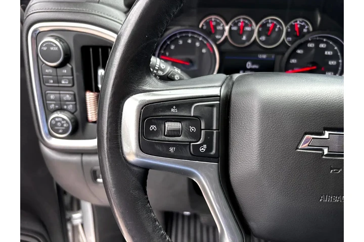 2020 Silverado 1500 RST image 9