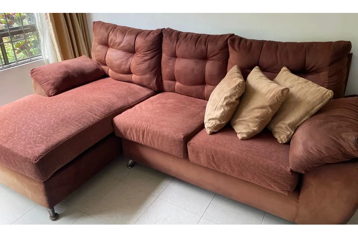 $600000 : Venta sofá en L, color café image 3