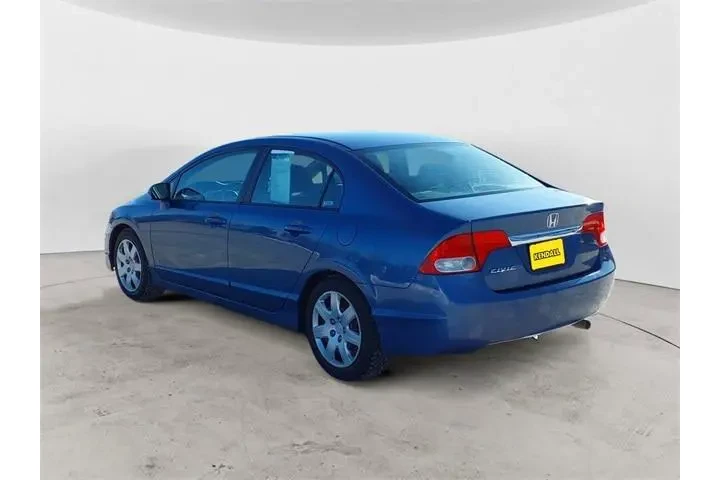 $8561 : Honda Civic 2009 LX 4dr Seda image 3