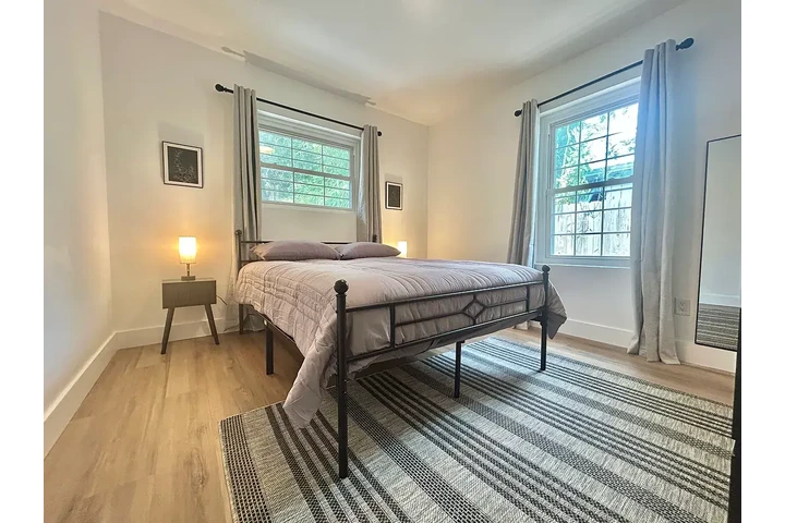 $1400 : North Miami Available image 7