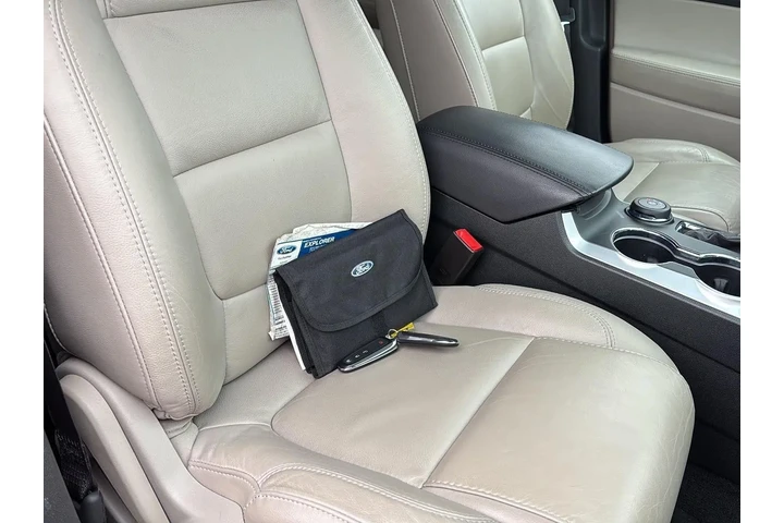 $16580 : 2015 Explorer Limited image 10