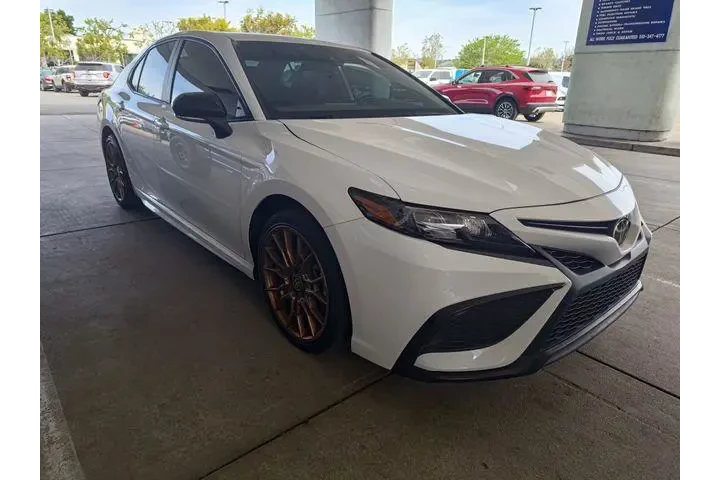 $26888 : Toyota Camry 2024 SE Nightsh image 1