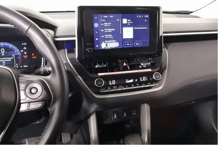 $29485 : Toyota Corolla Cross 2025 XL image 5