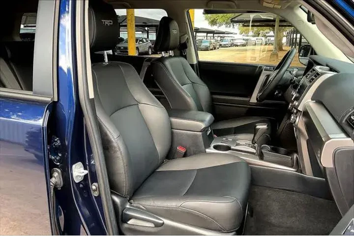 $37880 : Toyota 4Runner 2024 4x2 TRD image 8