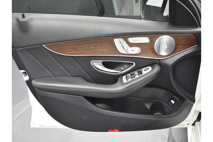 $14834 : Mercedes-Benz C-Class 2020 A image 10