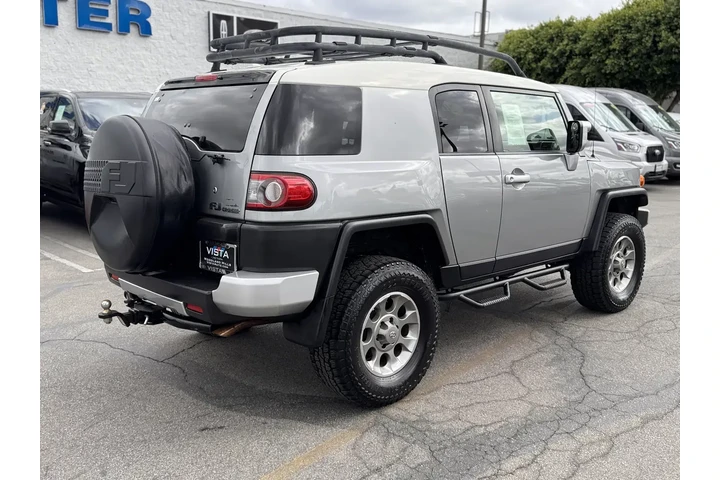 $28995 : Toyota FJ Cruiser 2012 4x4 4 image 9