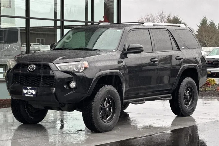 $28903 : Toyota 4Runner 2016 4x4 SR5 image 8