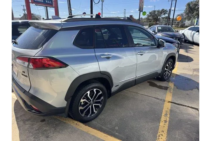 $25039 : Toyota Corolla Cross Hybrid image 9