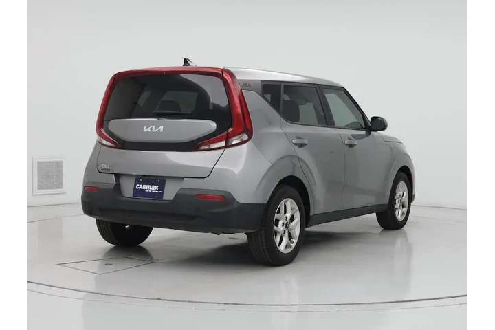 $15998 : Kia Soul 2022 LX 4dr Crossov image 8