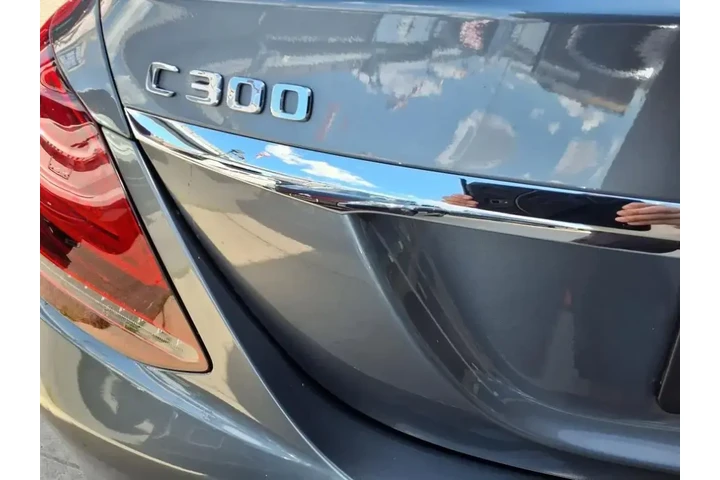 $18799 : Mercedes-Benz C-Class 2019 A image 10