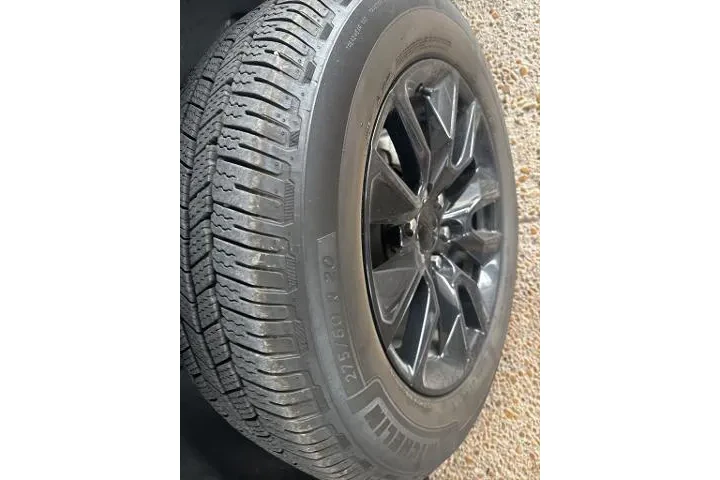 $28378 : Chevrolet Silverado 1500 202 image 2