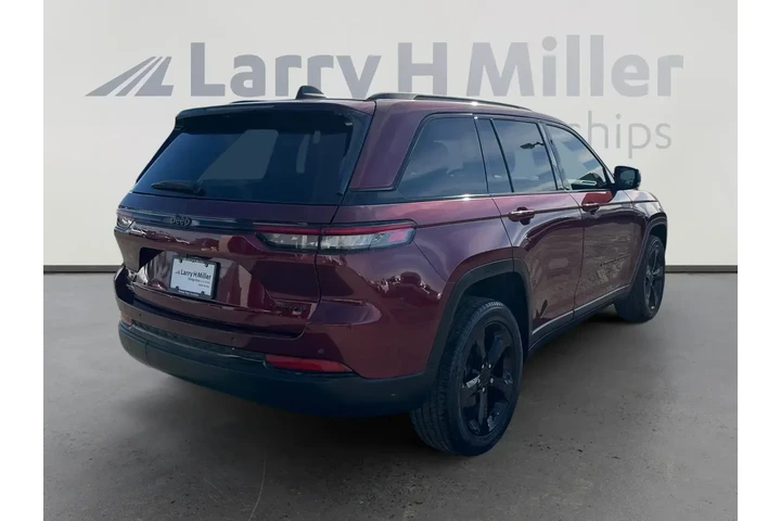 $29877 : Jeep Grand Cherokee 2023 4x4 image 5