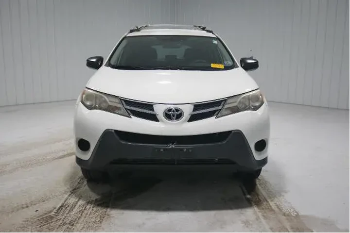 $14500 : Toyota RAV4 2015 AWD LE 4dr image 2