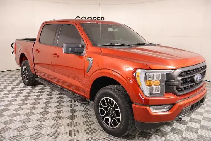 $37465 : Ford F-150 2023 4x4 XL 4dr S image 1