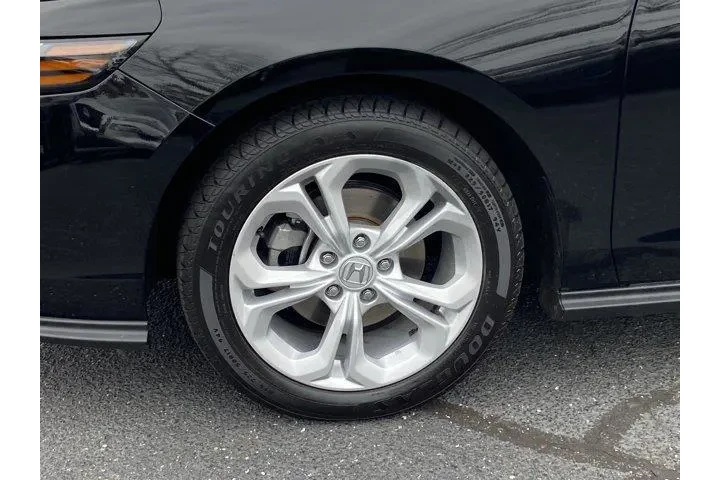 $21550 : Honda Accord 2024 LX 4dr Sed image 8