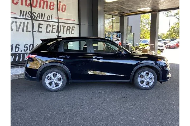 Honda HR-V 2024 AWD LX 4dr C image 4