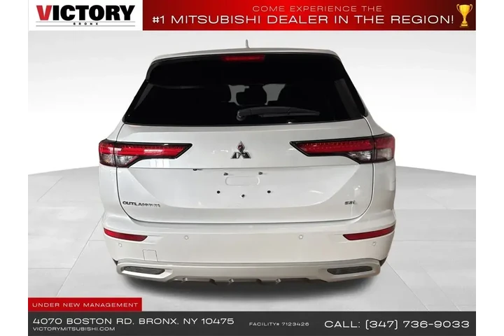 $20695 : Mitsubishi Outlander 2024 SE image 5