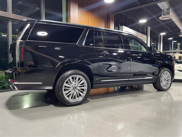 $135995 : Cadillac Escalade Premium image 4