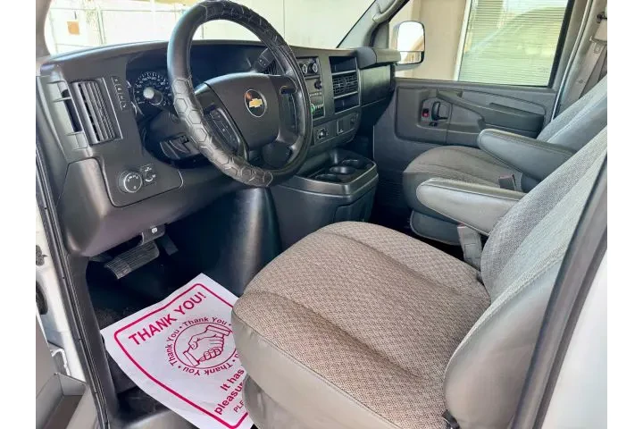 $10950 : 2015 EXPRESS 2500 CARGO image 10