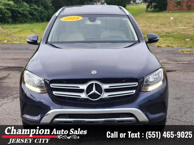 Used 2019 GLC GLC 300 4MATIC image 8