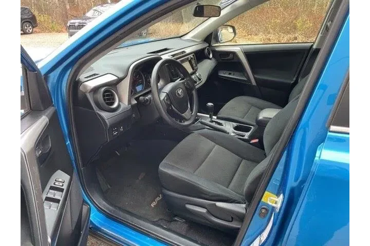 $12994 : Toyota RAV4 2016 AWD LE 4dr image 10