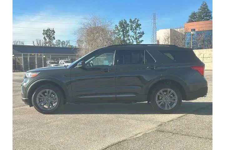 $33645 : Ford Explorer 2022 AWD XLT 4 image 7