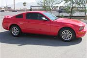 $9995 : 2005 Mustang V6 Deluxe thumbnail