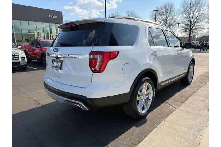 $14972 : Ford Explorer 2017 XLT 4dr S image 8