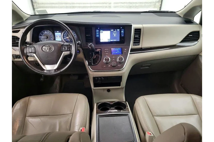 $23998 : Toyota Sienna 2016 AWD XLE 7 image 9