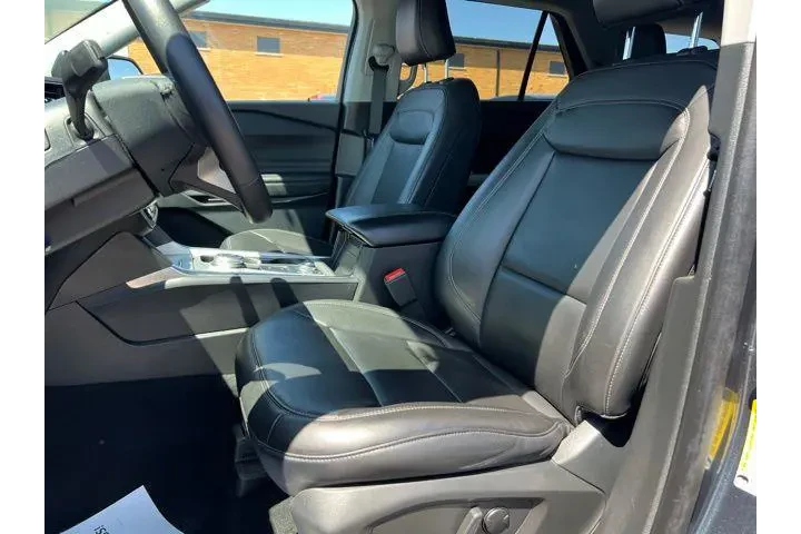 $33999 : Ford Explorer 2024 AWD XLT 4 image 6