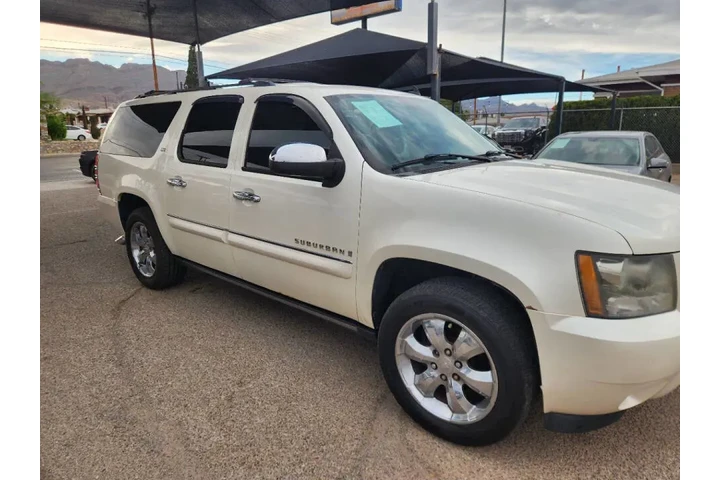 $7995 : 2008 Suburban LTZ image 3