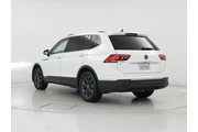 $21998 : Volkswagen Tiguan 2022 SE 4d thumbnail