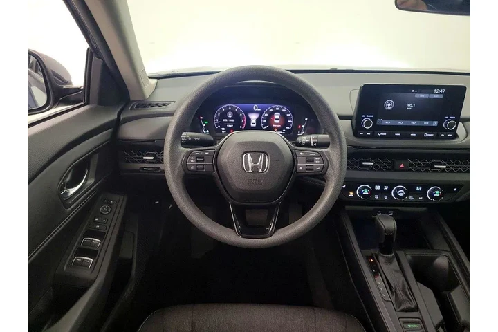 $27998 : Honda Accord 2023 EX 4dr Sed image 10