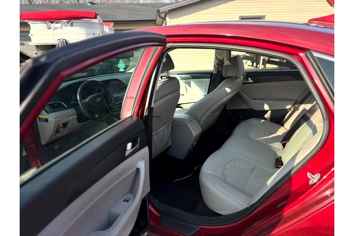 $13995 : 2016 Sonata image 6