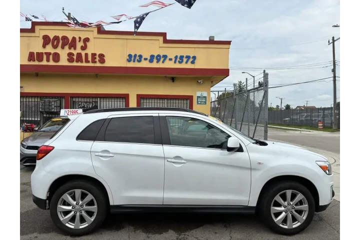 $12995 : 2015 Outlander Sport SE image 8