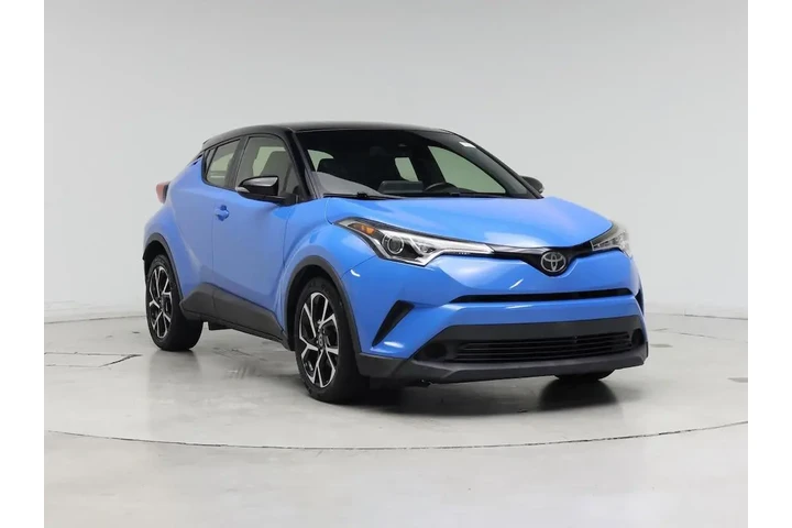 $18998 : Toyota C-HR 2019 XLE 4dr Cro image 1