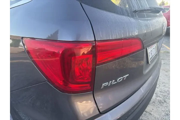 $15899 : Honda Pilot 2017 EX 4dr SUV image 10