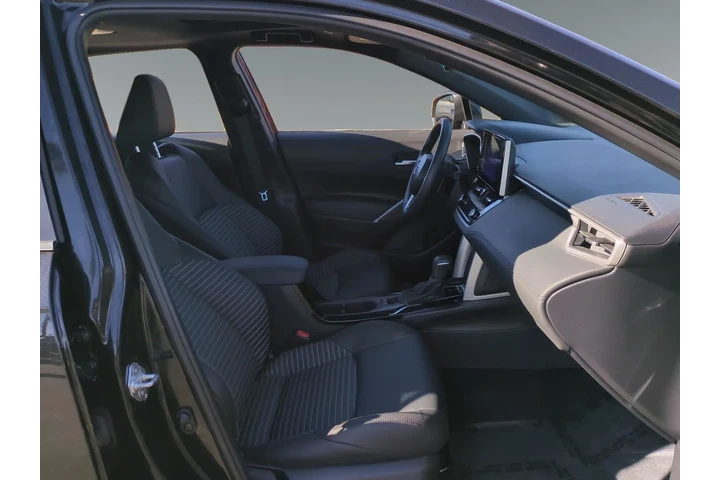 $30465 : Toyota Corolla Cross Hybrid image 7