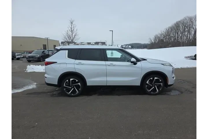 $19000 : Mitsubishi Outlander 2022 AW image 8