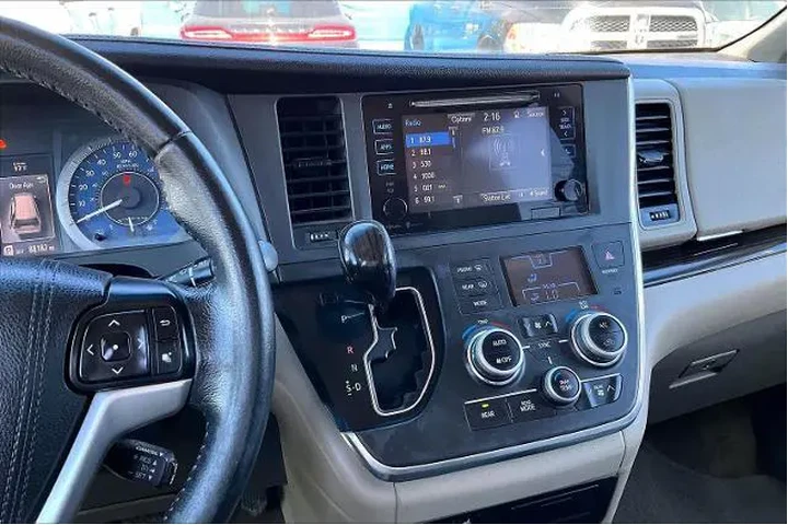 $19945 : Toyota Sienna 2015 XLE 7-Pas image 7