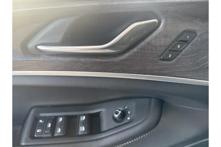 $26585 : Jeep Grand Cherokee L 2021 4 image 6