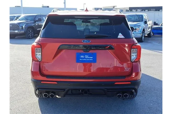 $27401 : Ford Explorer 2020 AWD ST 4d image 4