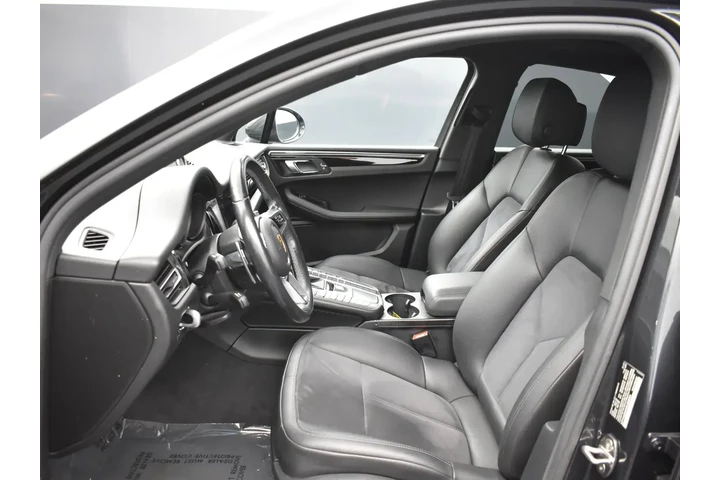 $33552 : Porsche Macan 2021 AWD 4dr S image 8