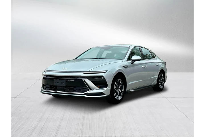 $23000 : Hyundai SONATA 2024 AWD SEL image 1