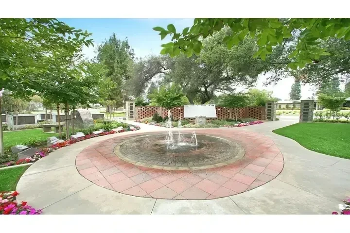 VENDO LOTE, OAKDALE CEMETARY image 6