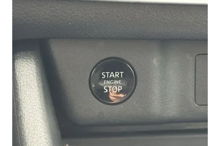 $21327 : Nissan Rogue 2025 SV 4dr Cro image 9