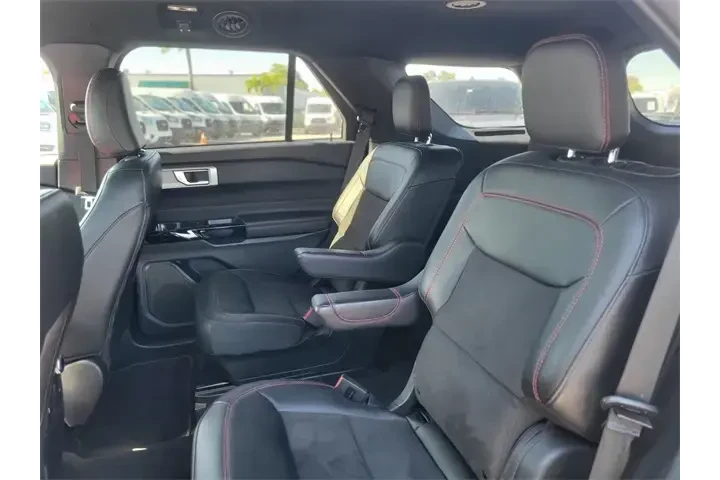 $30991 : Ford Explorer 2023 ST-Line 4 image 7