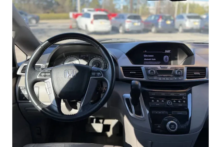 2011 Odyssey EX-L w/Navi image 10