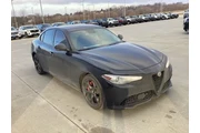 $18345 : Alfa Romeo Giulia 2018 AWD T thumbnail