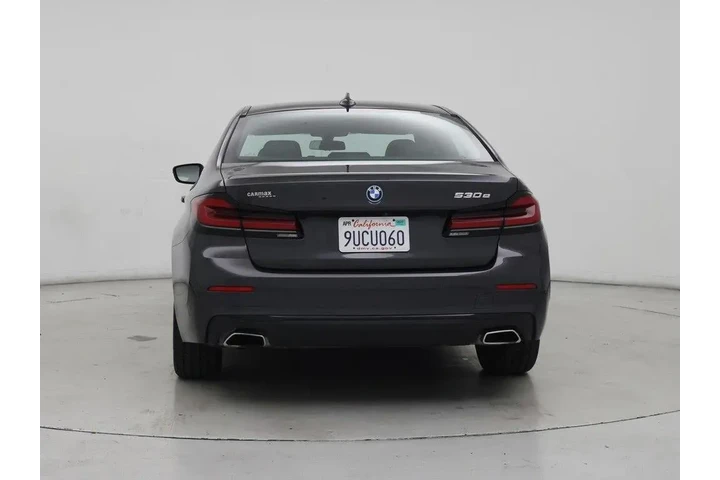$31998 : BMW 5 Series 2022 530e 4dr S image 6